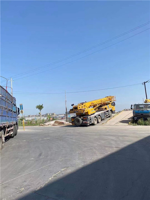 浦北县25吨吊车的租赁价格大概是多少？